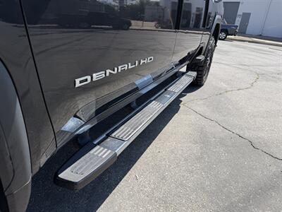 2020 GMC Sierra 2500HD Denali   - Photo 14 - Canoga Park, CA 91303