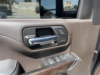 2020 GMC Sierra 2500HD Denali   - Photo 29 - Canoga Park, CA 91303