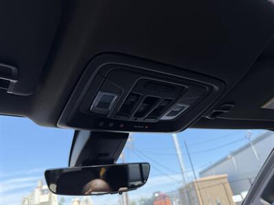 2020 GMC Sierra 2500HD Denali   - Photo 34 - Canoga Park, CA 91303