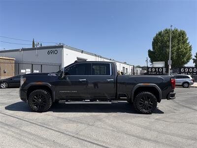 2020 GMC Sierra 2500HD Denali   - Photo 2 - Canoga Park, CA 91303