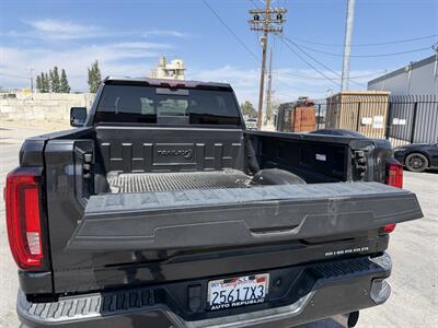2020 GMC Sierra 2500HD Denali   - Photo 11 - Canoga Park, CA 91303
