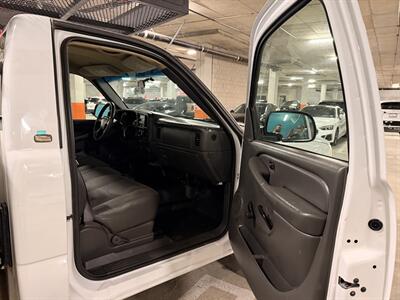 2003 Chevrolet Silverado 2500HD Work Truck   - Photo 17 - Canoga Park, CA 91303