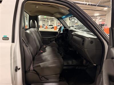 2003 Chevrolet Silverado 2500HD Work Truck   - Photo 18 - Canoga Park, CA 91303