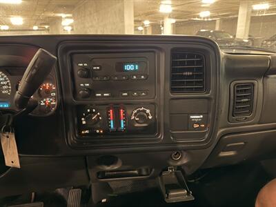 2003 Chevrolet Silverado 2500HD Work Truck   - Photo 22 - Canoga Park, CA 91303