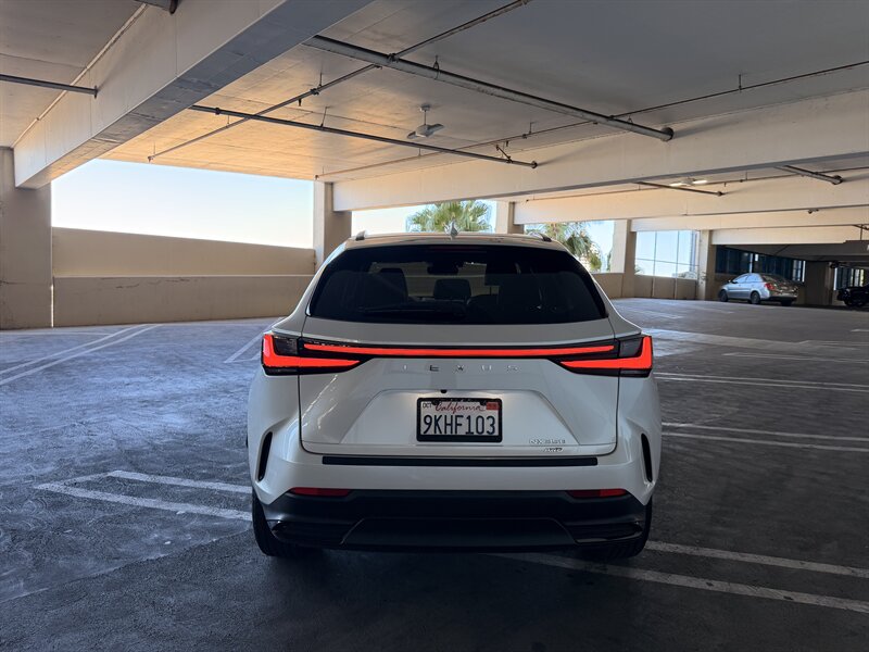 2024 Lexus NX 350 - Photo 8 - Canoga Park, CA 91303