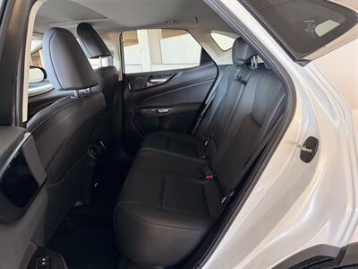 2024 Lexus NX 350 - Photo 18 - Canoga Park, CA 91303