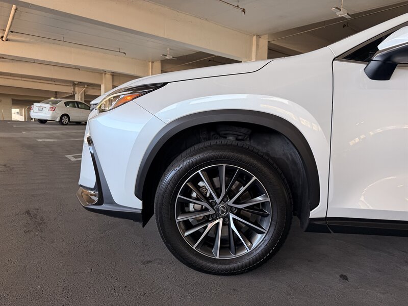 2024 Lexus NX 350 - Photo 13 - Canoga Park, CA 91303