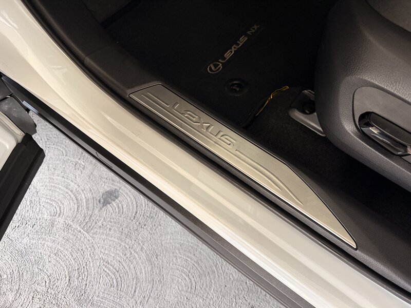 2024 Lexus NX 350 - Photo 28 - Canoga Park, CA 91303