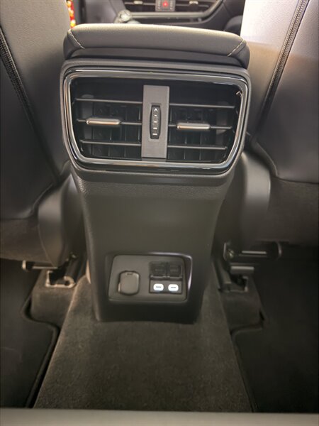 2024 Lexus NX 350 - Photo 24 - Canoga Park, CA 91303