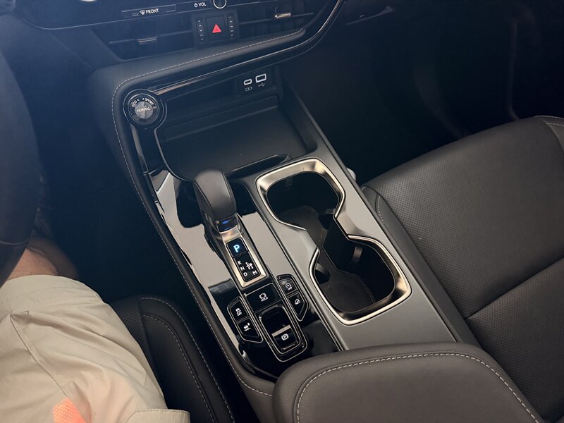 2024 Lexus NX 350 - Photo 32 - Canoga Park, CA 91303