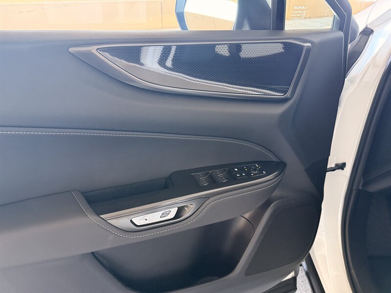 2024 Lexus NX 350 - Photo 26 - Canoga Park, CA 91303