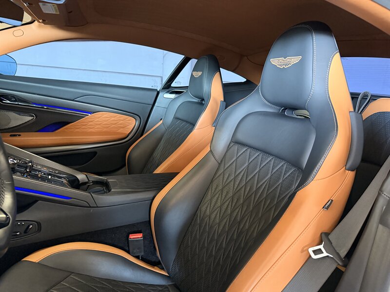 2024 Aston Martin DB12 V8 - Photo 23 - Canoga Park, CA 91303