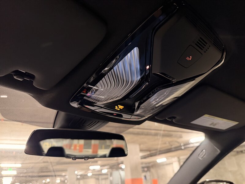 2021 BMW M4 - Photo 31 - Canoga Park, CA 91303