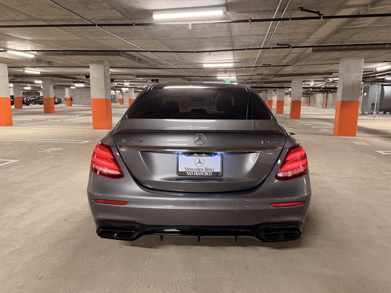2018 Mercedes-Benz AMG E 63 S - Photo 8 - Canoga Park, CA 91303