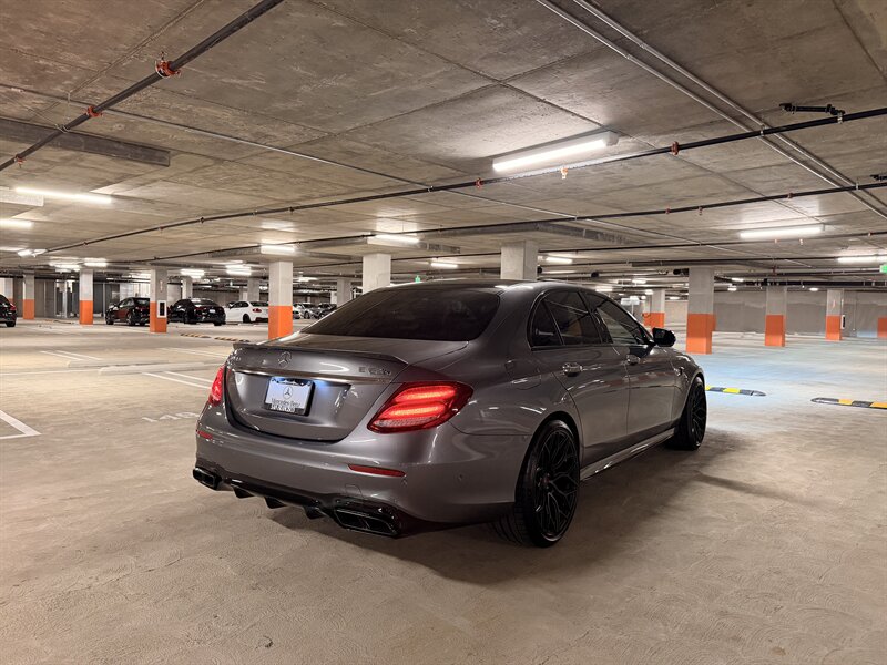 2018 Mercedes-Benz AMG E 63 S - Photo 4 - Canoga Park, CA 91303