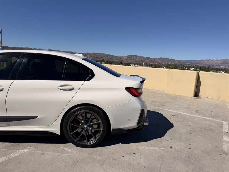 2024 BMW 3 Series M340i - Photo 4 - Canoga Park, CA 91303