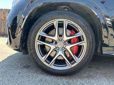 2023 Mercedes-Benz GLE AMG GLE 63 S   - Photo 12 - Canoga Park, CA 91303
