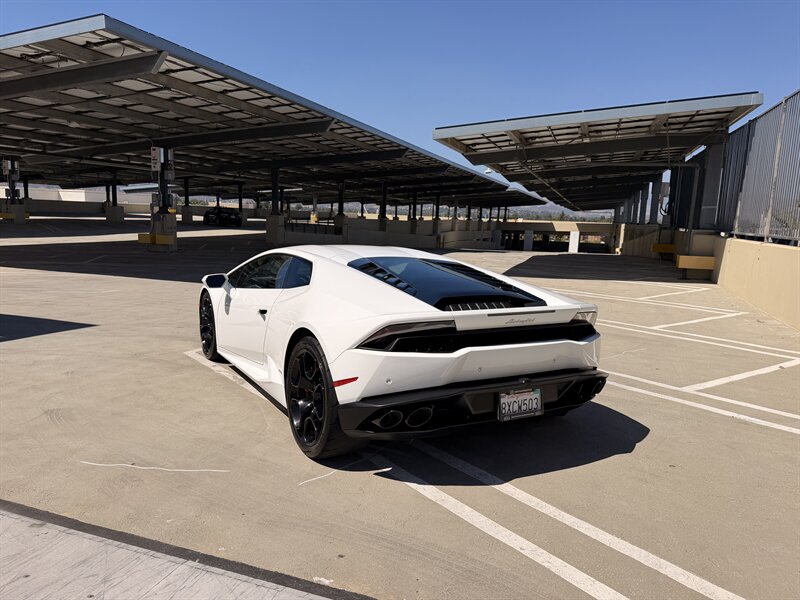 2016 Lamborghini Huracan LP 610-4 - Photo 44 - Canoga Park, CA 91303