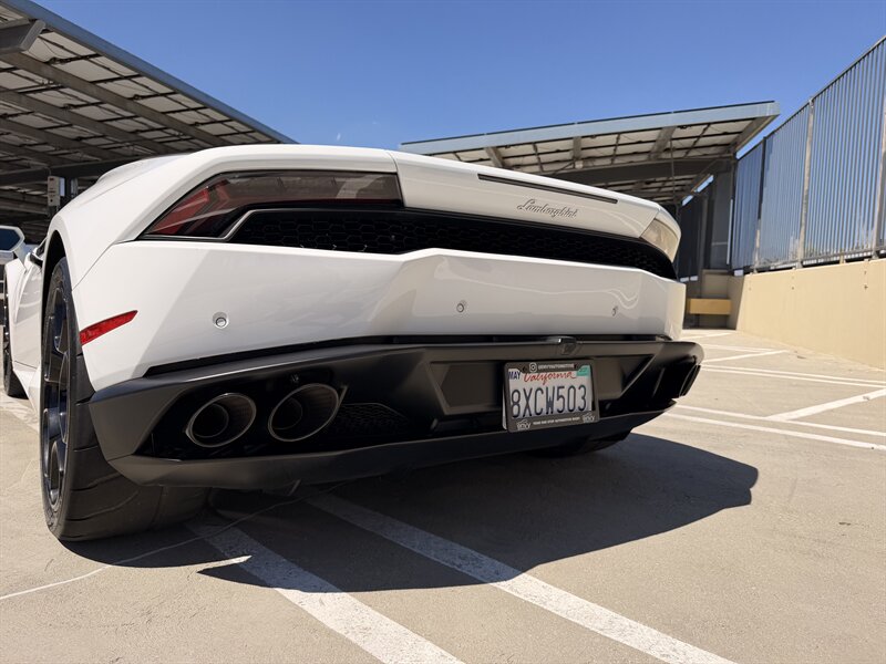 2016 Lamborghini Huracan LP 610-4 - Photo 10 - Canoga Park, CA 91303