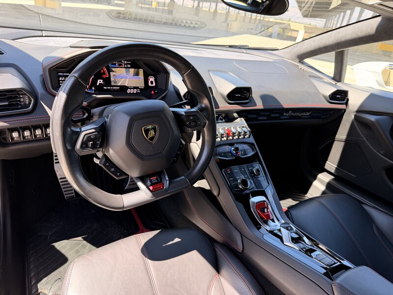 2016 Lamborghini Huracan LP 610-4 - Photo 25 - Canoga Park, CA 91303
