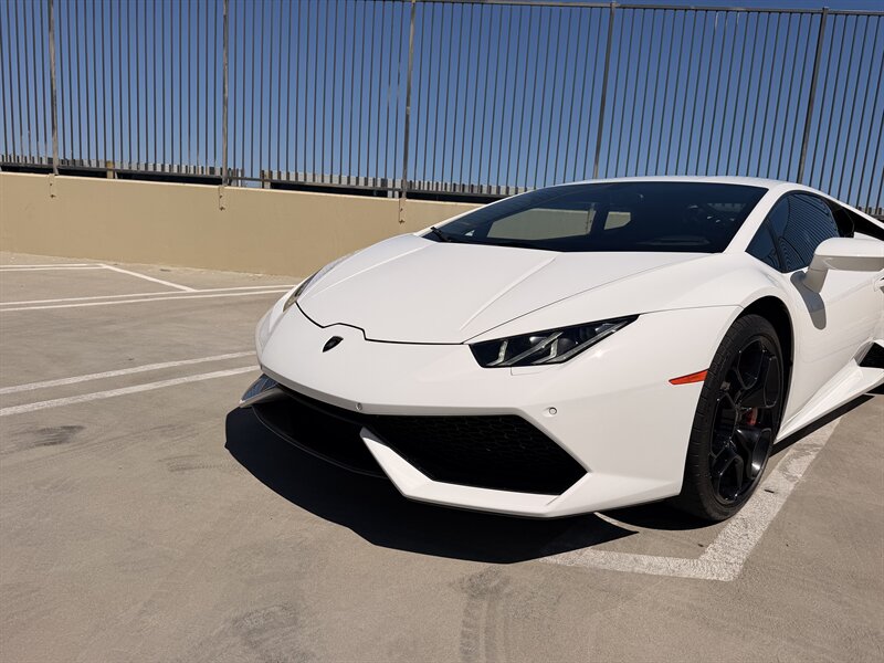 2016 Lamborghini Huracan LP 610-4 - Photo 14 - Canoga Park, CA 91303