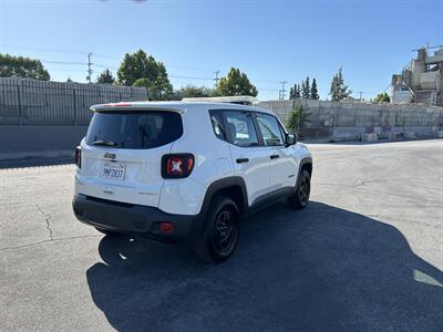 2020 Jeep Renegade Sport   - Photo 4 - Canoga Park, CA 91303