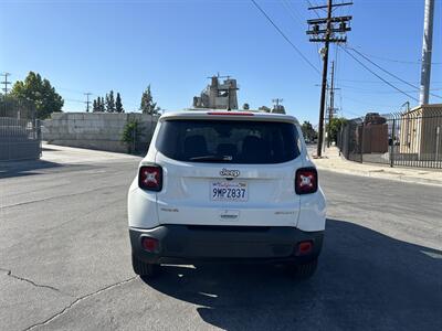 2020 Jeep Renegade Sport   - Photo 8 - Canoga Park, CA 91303