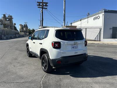 2020 Jeep Renegade Sport   - Photo 3 - Canoga Park, CA 91303