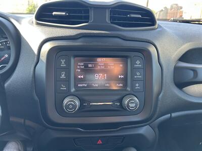 2020 Jeep Renegade Sport   - Photo 30 - Canoga Park, CA 91303