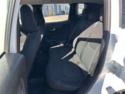 2020 Jeep Renegade Sport   - Photo 16 - Canoga Park, CA 91303