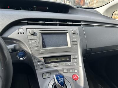2015 Toyota Prius Three   - Photo 27 - Canoga Park, CA 91303