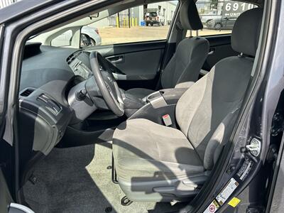 2015 Toyota Prius Three   - Photo 14 - Canoga Park, CA 91303