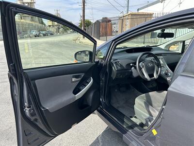 2015 Toyota Prius Three   - Photo 13 - Canoga Park, CA 91303