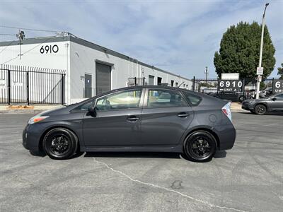 2015 Toyota Prius Three   - Photo 2 - Canoga Park, CA 91303