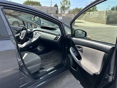 2015 Toyota Prius Three   - Photo 19 - Canoga Park, CA 91303