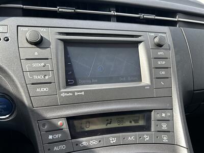 2015 Toyota Prius Three   - Photo 28 - Canoga Park, CA 91303