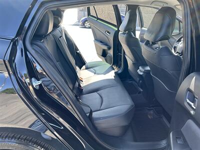 2022 Toyota Prius XLE   - Photo 18 - Canoga Park, CA 91303