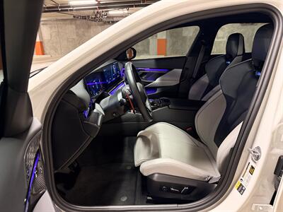 2025 BMW M5 Touring   - Photo 21 - Canoga Park, CA 91303