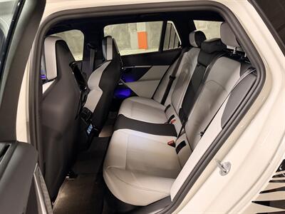 2025 BMW M5 Touring   - Photo 23 - Canoga Park, CA 91303