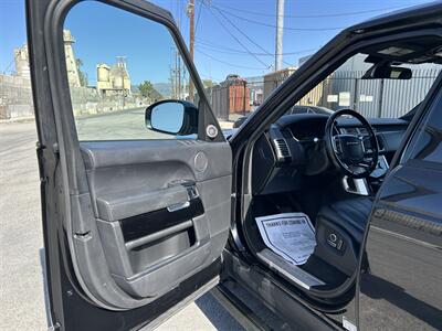 2016 Land Rover Range Rover HSE   - Photo 14 - Canoga Park, CA 91303