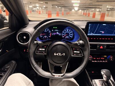 2023 Kia Forte GT-Line   - Photo 28 - Canoga Park, CA 91303