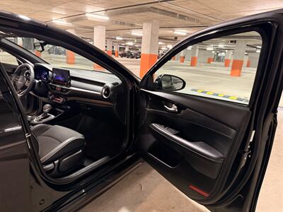 2023 Kia Forte GT-Line   - Photo 18 - Canoga Park, CA 91303