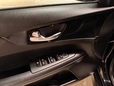 2023 Kia Forte GT-Line   - Photo 21 - Canoga Park, CA 91303