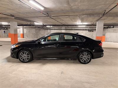 2023 Kia Forte GT-Line   - Photo 2 - Canoga Park, CA 91303