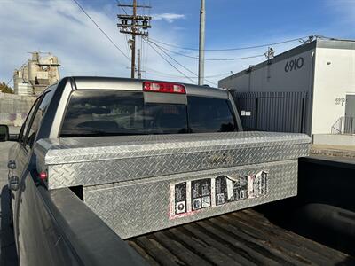 2010 Dodge Ram 1500 SLT   - Photo 12 - Canoga Park, CA 91303