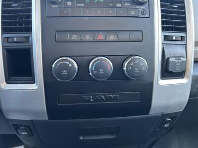 2010 Dodge Ram 1500 SLT   - Photo 32 - Canoga Park, CA 91303