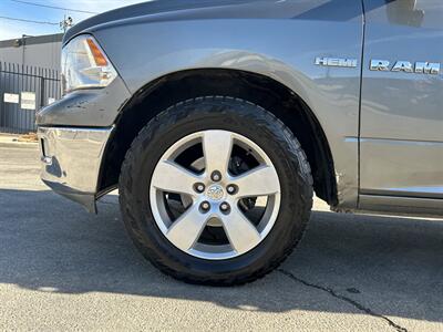 2010 Dodge Ram 1500 SLT   - Photo 16 - Canoga Park, CA 91303