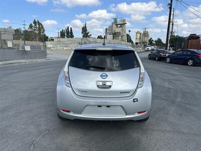 2011 Nissan LEAF SL   - Photo 8 - Canoga Park, CA 91303