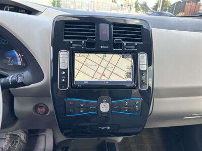 2011 Nissan LEAF SL   - Photo 27 - Canoga Park, CA 91303