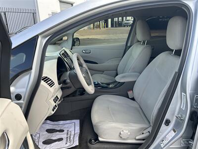 2011 Nissan LEAF SL   - Photo 16 - Canoga Park, CA 91303